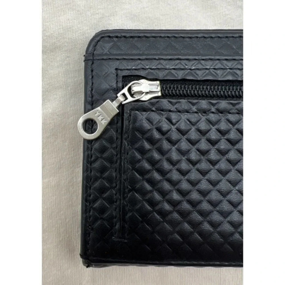 Unbranded this bifold